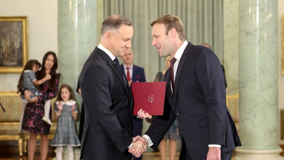 Marcin Mastalerek szefem gabinetu prezydenta
24.10.2023 Warszawa Palac prezydencki. Powolanie przez prezydenta Andrzeja Dude Marcina Mastalerka na nowego szefa  prezydenckiego gabinetu.
fot. Jacek Dominski/REPORTER
n/z: Andrzej Duda, Marcin Mastalerek
Jacek Dominski/REPORTER