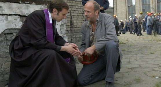 Serial o ks. Jerzym Popiełuszce wygrał z konkurencją