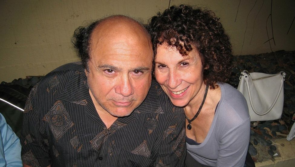 Rozstali się 9 lat temu, ale nie chcą rozwodu. Danny DeVito podał powód