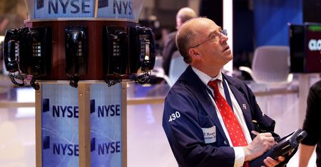 Spokojniej na Wall Street przed decyzją Fed