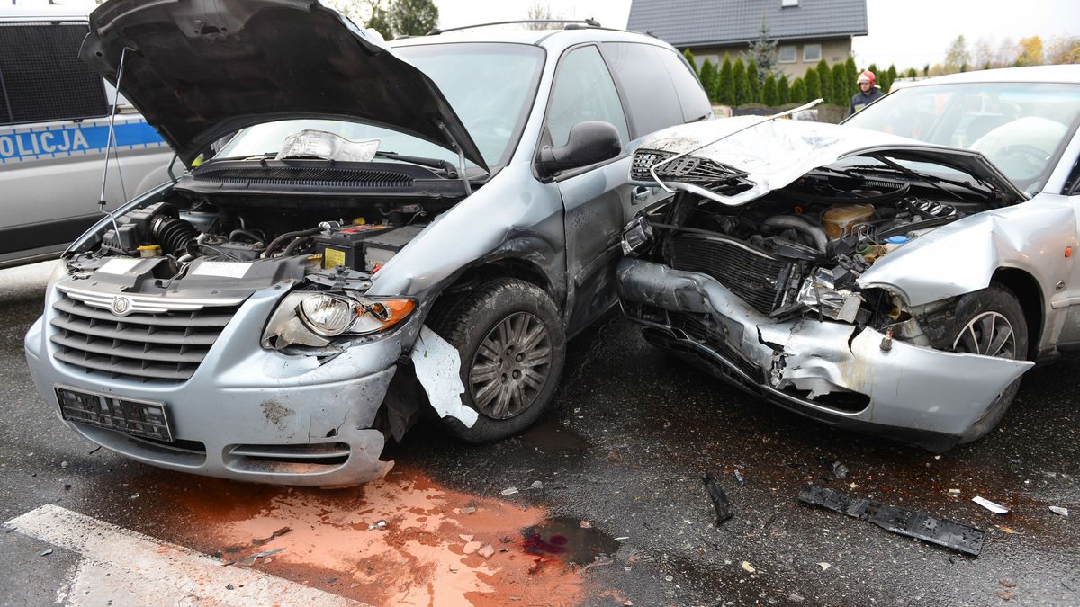 Kolizja drogowa zawsze wymaga wyceny. Teraz możesz to zrobić przy użyciu naszego narzędzia.
