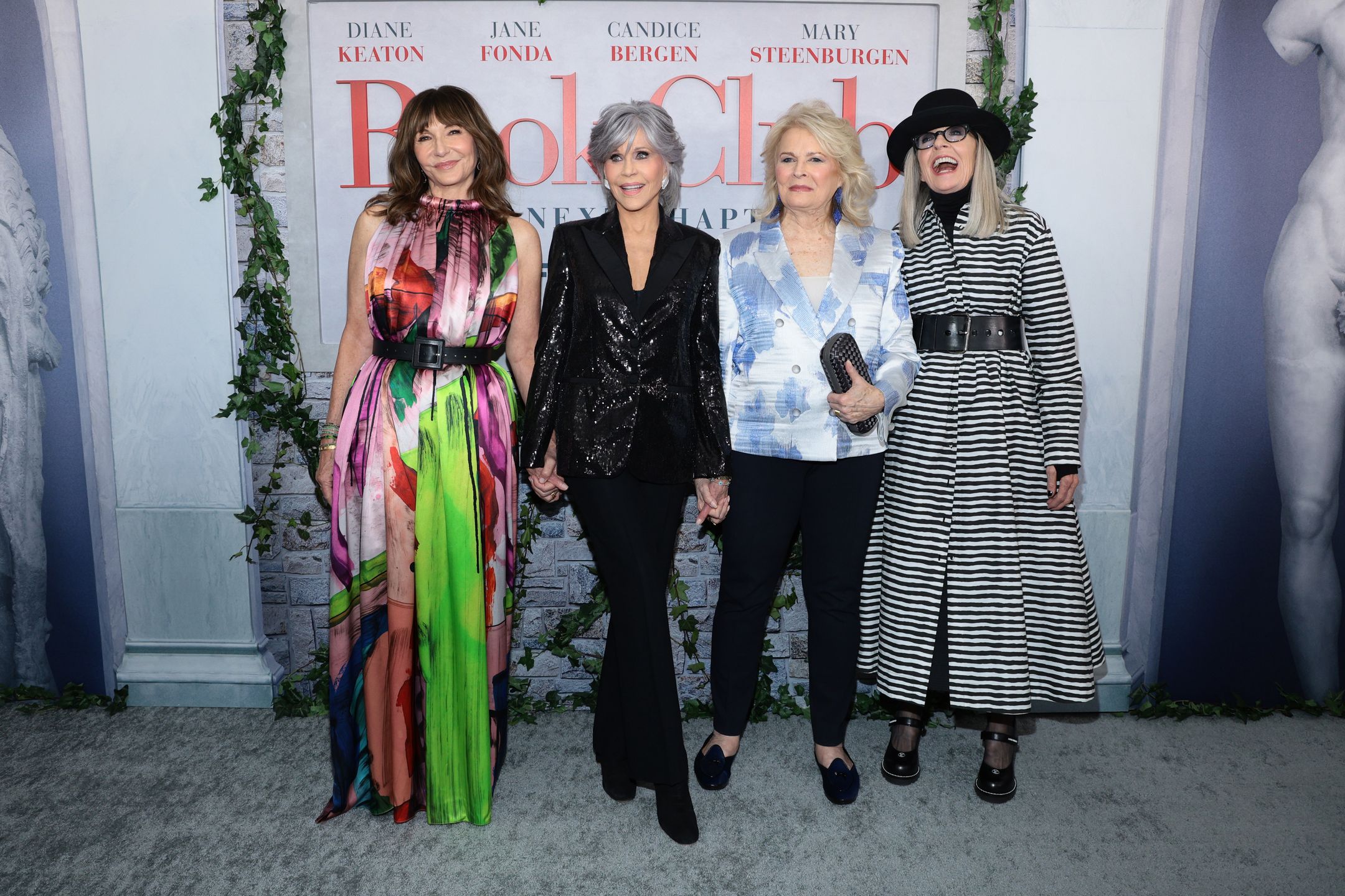 Jane Fonda z koleżankami z planu 