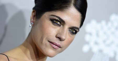 Selma Blair PŁACZE w aucie. Wstrząsające zdjęcia chorej na stwardnienie rozsiane aktorki (FOTO)