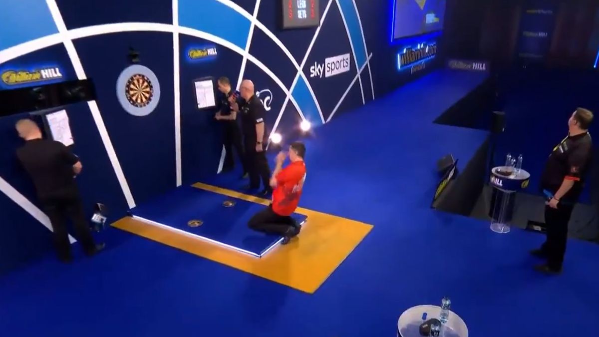 Twitter / PDC Darts / Na zdjęciu: Krzysztof Ratajski