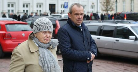 Zarobki przyjaciółki prezesa PiS w Orlenie. Trafiła do rady "bez wiedzy z branży"