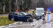 Siodła: Pięć osób rannych po zderzeniu busa z samochodem osobowym
