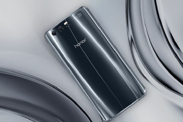 Flagowiec Honor 9 od teraz w cenie Xiaomi Mi 6 – 1 999 zł