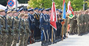 Katowice: Święto Wojska Polskiego 2025. Parada wojskowa i uroczystości na placu Żołnierza Polskiego - zobacz zdjęcia