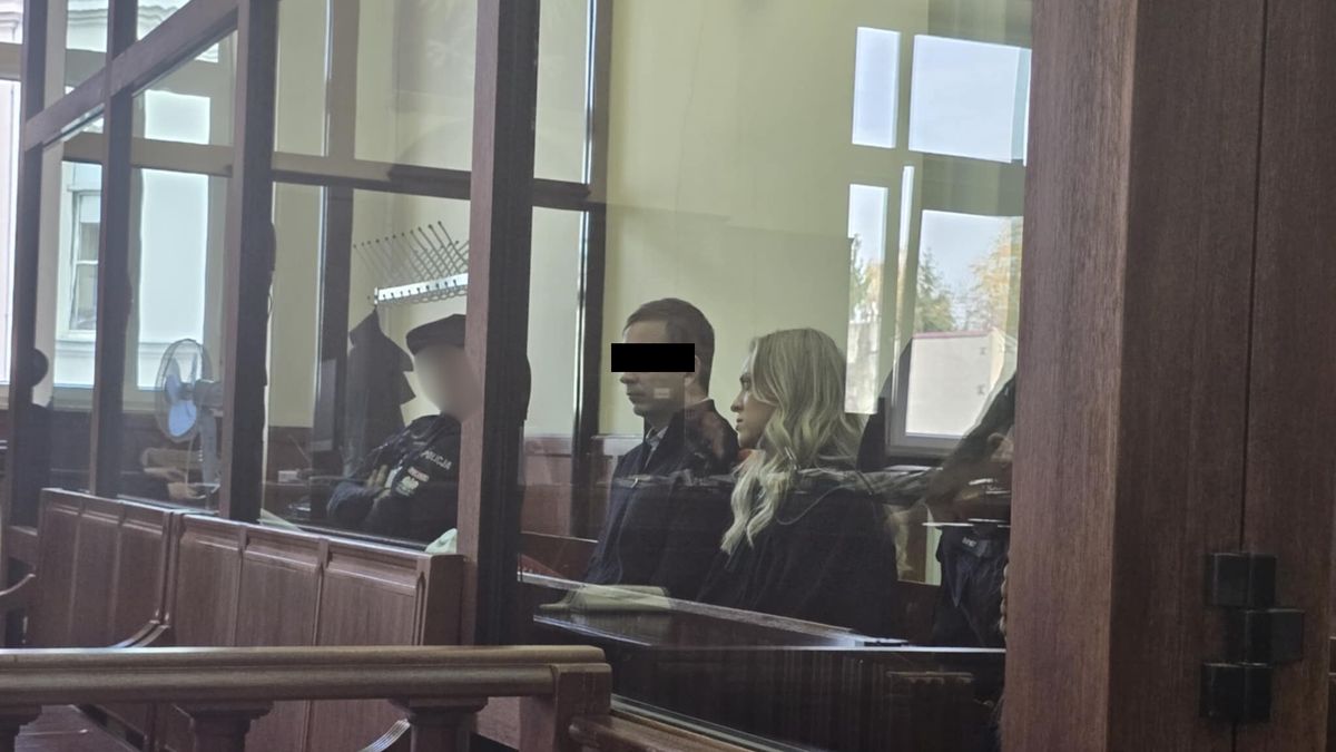 M. ze spokojem słuchał relacji świadków