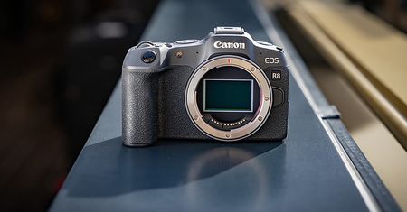 Canon EOS R8 to synonim współczesnego standardu w fotografii