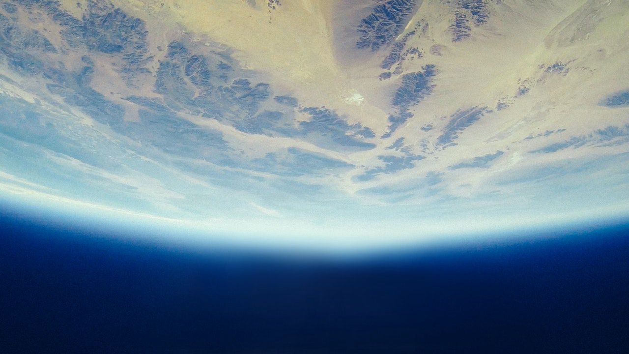 Atmosfera się kurczy. Alarmujące wyniki nowego badania