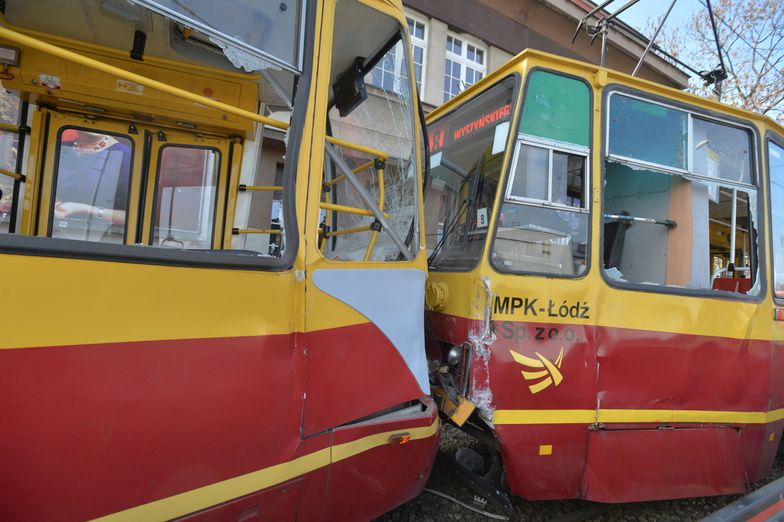 Zderzenie dwóch tramwajów - kilkanaście osób poszkodowanych