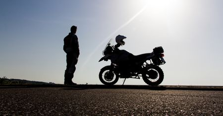 Umowa kupna-sprzedaży motocykla – wzór