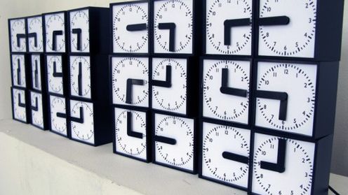 Clock Clock - jeden zegar cyfrowy z 24 tarczowych 1
