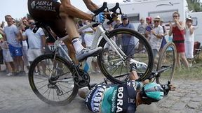 Tour de France: koszmarna kraksa Rafała Majki. Znalazł się pod kołami rywala (galeria)