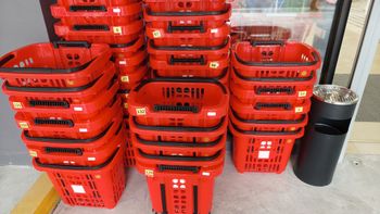 Wchodzisz bez koszyka do sklepu? Oto czym to grozi