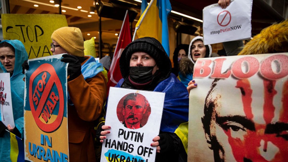 Mieszkańcy całego świata protestują przeciwko agresji Rosji na Ukrainę 