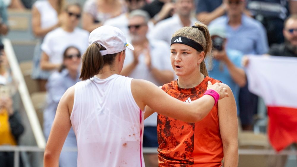 Getty Images / Na zdjęciu: Iga Świątek i Karolina Muchova