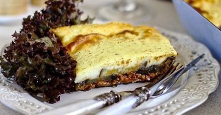 Moussaka - mięsne danie dla całej rodziny