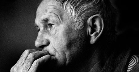 ''Słodka apokalipsa'' - nowa biografia Hrabala