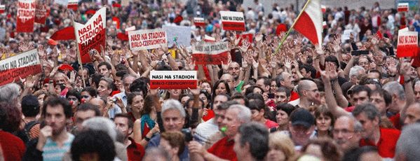 Manifestacja kibiców w sprawie nowego Stadionu Biało-Czerwonych