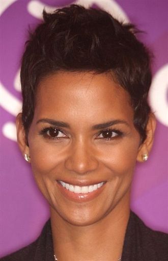 Halle Berry do wzięcia