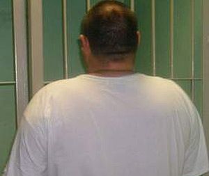 Pijany wrzucił do ogniska trzy kocięta