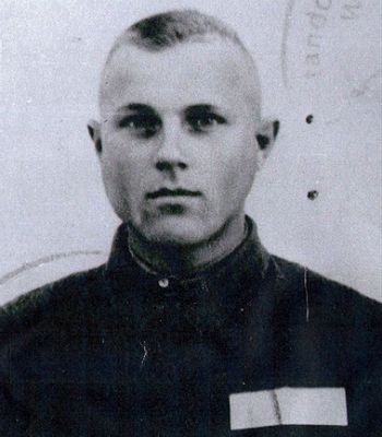 Iwan Demianiuk, zdjęcie z karty strażnika z 1943 r. 