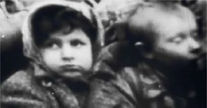 Niemcy wywieźli 130 tys. więźniów z Auschwitz, aby nie zostali wyzwoleni