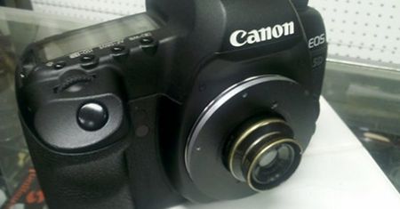 Canon 5D ze 100-letnim obiektywem