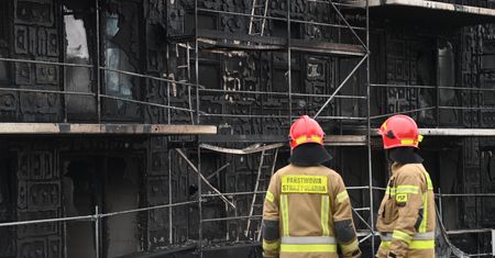 Koszmar mieszkańców bloku we Wrocławiu. Są odcięci od mediów