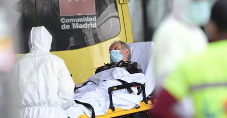 Hiszpania. Początek piątej fali? Rośnie liczba zakażeń