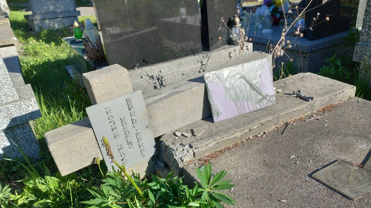 Grób polskiego naukowca uległ zniszczeniu