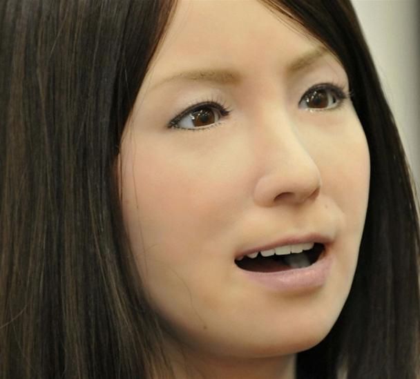 W Japonii powstał żeński Android [wideo] 2