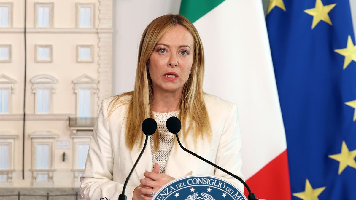 Włochy przywracają kontrole graniczne dla Hiszpanii. Umowa z Schengen zawieszona. Na zdjęciu premier Giorgia Meloni