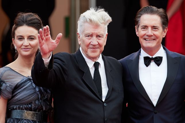 Emily Stofle, David Lynch i Kyle MacLachlan na pokazie trzeciego sezonu "Twin Peaks" na Festiwalu w Cannes w 2017 r.