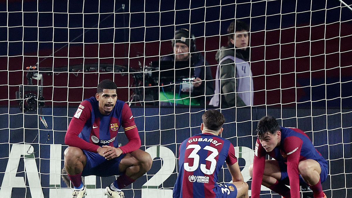 Zdjęcie okładkowe artykułu: Getty Images /  / Piłkarze FC Barcelony