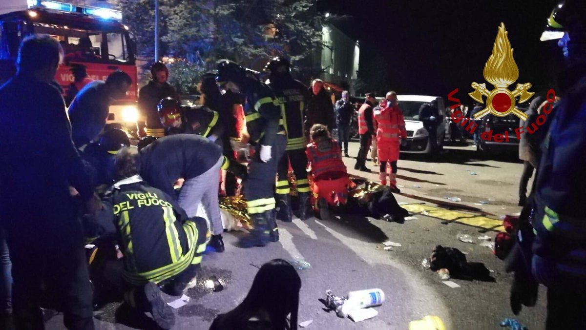 Tragedia we włoskim klubie. 6 osób nie żyje, ok. 120 rannych
