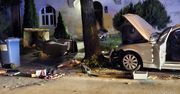Gorzów: Kierujący BMW uderzył w śmietniki i drzewo