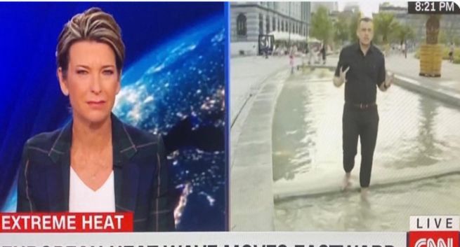 Wojciech Bojanowski zadebiutował jako korespondent w CNN. "Postanowiłem przejść boso kilka kroków"