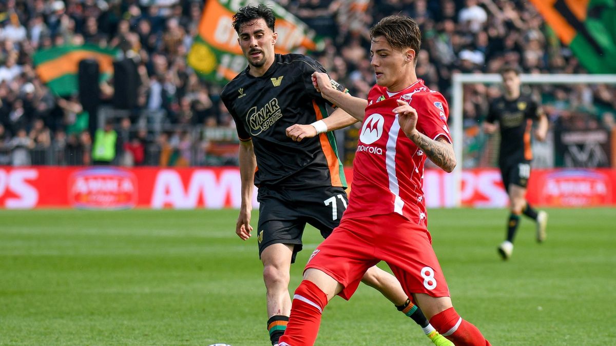 PAP/EPA / Ettore Griffoni / Na zdjęciu: Kacper Urbański