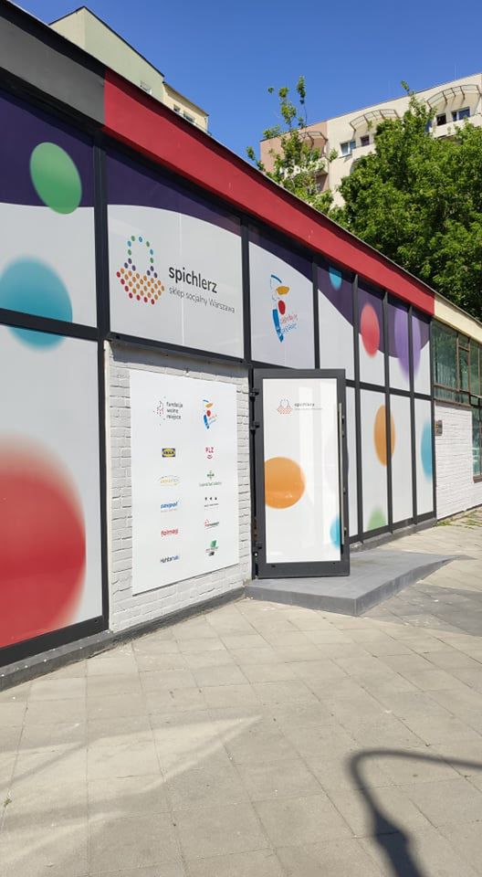 Najtańszy sklep w Warszawie. Ryż za 1,20 zł, mleko za 1,60 zł