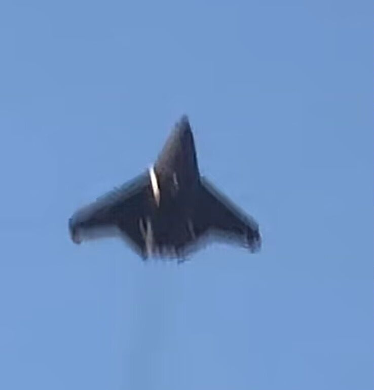 Chinese mysterious airplane from SAC.