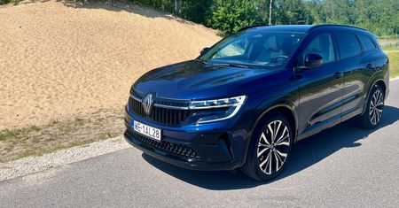 Renault Espace. Z pioniera została nazwa, wszystko inne się zmieniło