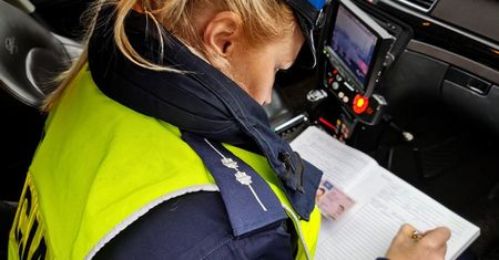 Koniec z obowiązkiem posiadania przy sobie prawa jazdy. Nowe przepisy od 5 grudnia