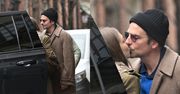 Rzadki widok: Bradley Cooper wymienia pocałunki z młodszą o dwie dekady Gigi Hadid (FOTO)
