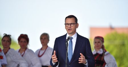 Wczoraj Kaczyński, dziś Morawiecki. Mocne słowa o TVN