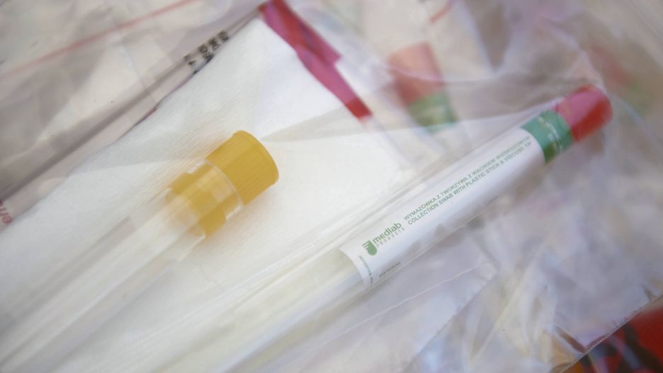 Włoski lekarz przekonuje, że koronawirus nie jest już groźny