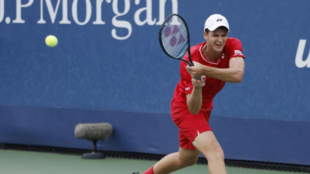 PAP/EPA / JASON SZENES / Na zdjęciu: Hubert Hurkacz