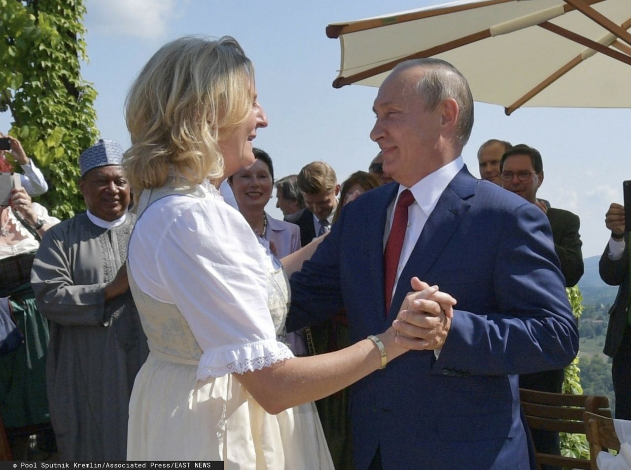 Skandal w Austrii. Wyszło na jaw, co Putin podarował szefowej MSZ